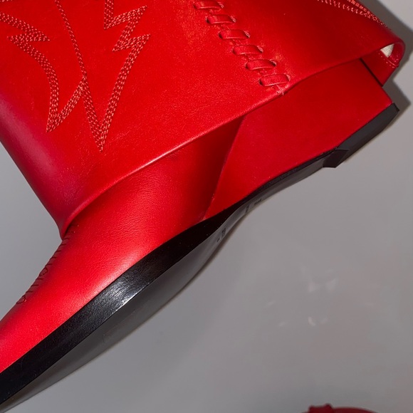 Givenchy Shark Lock Cowboy Boots - Picture 5 of 13